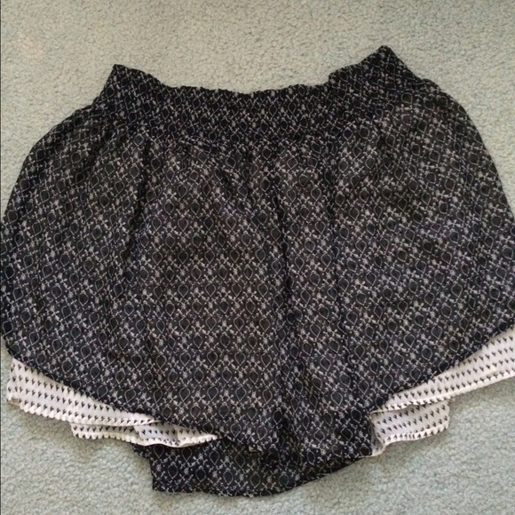 Converse Patterned layered skater skirt - Picture 1 of 2